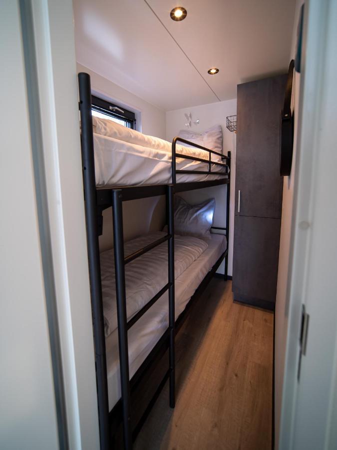 Houseboats Mookerplas Met Dakterras Middelaar Exterior foto